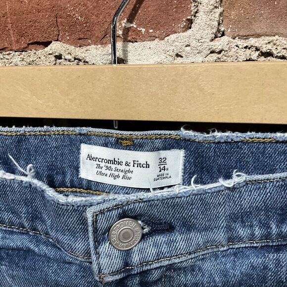 Abercrombie Fitch The 90s Straight Jeans Women’s Ultra High Rise Stretch 32/14 - Picture 2 of 3